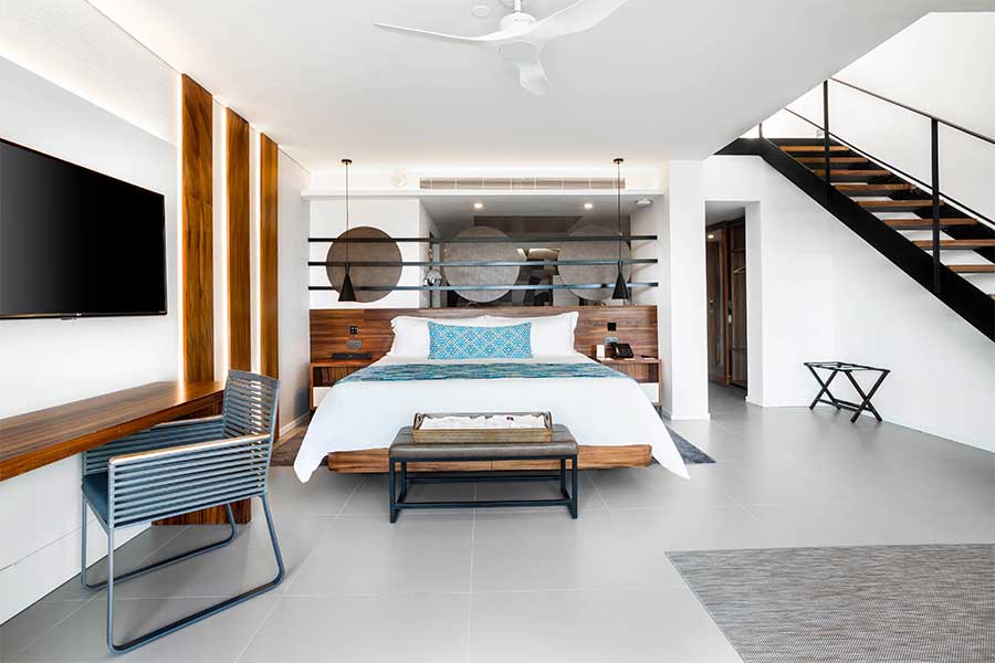 cama doble elegance club plunge pool suite ocean front