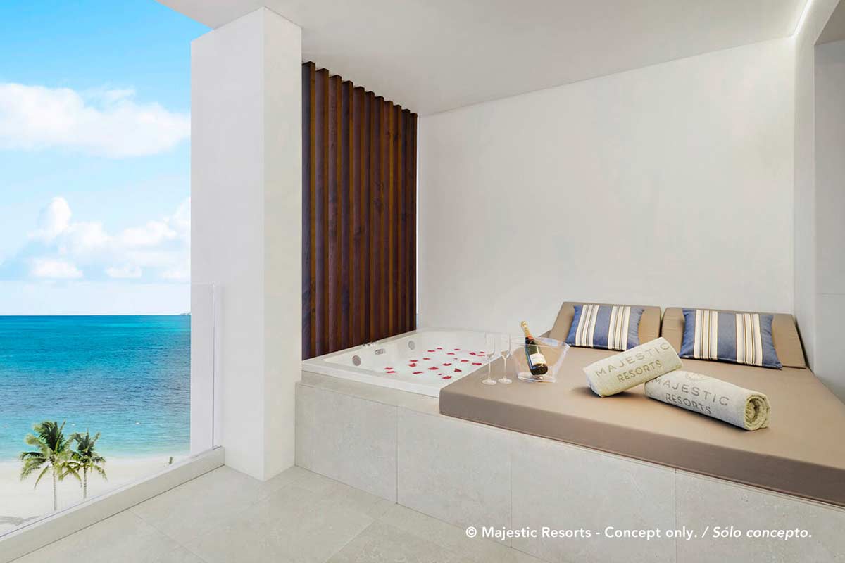 Mirage Club Oceanfront Suite jacuzzi