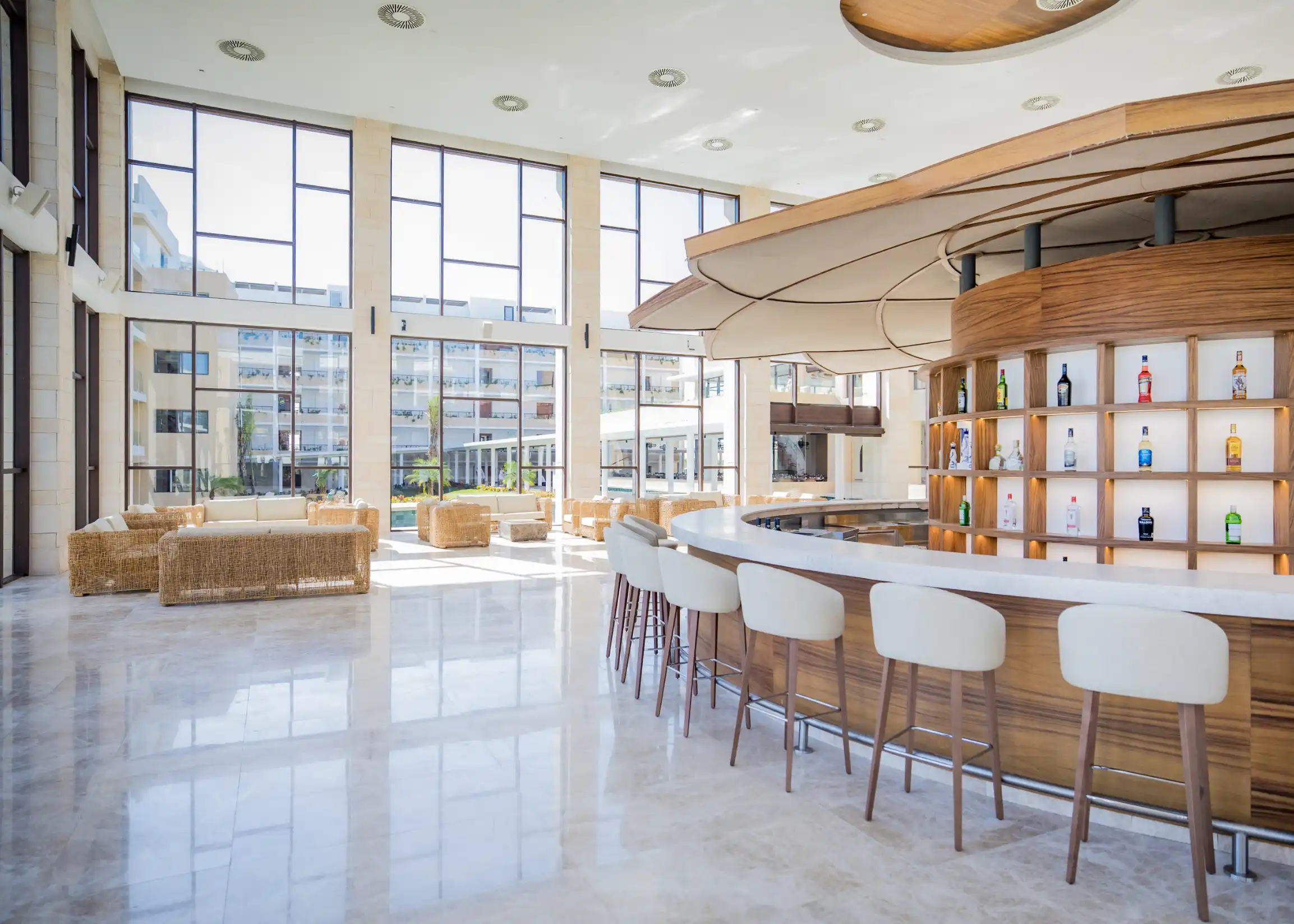 lobby bar majestic mirage costa mujeres