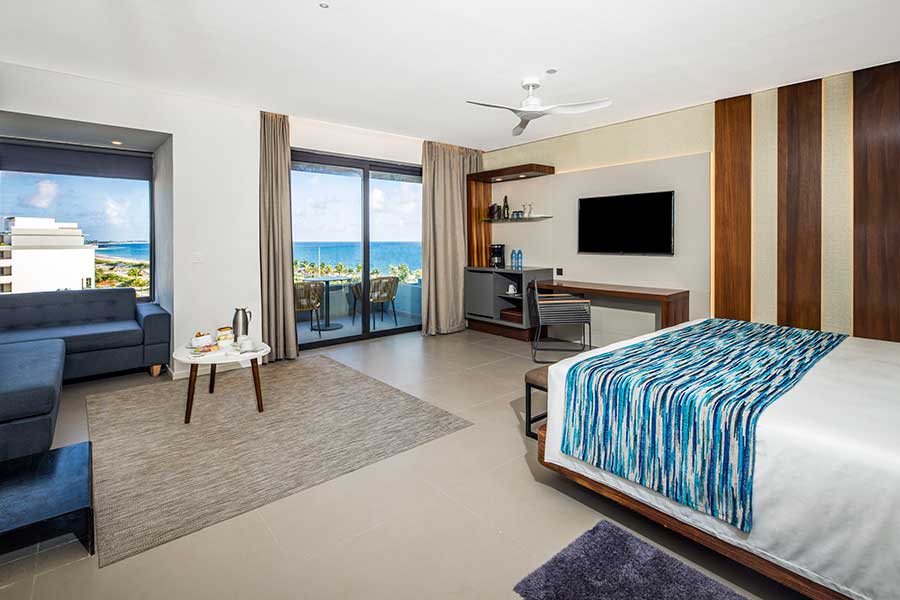 interior dormitorio cama doble sky view suite rooftop