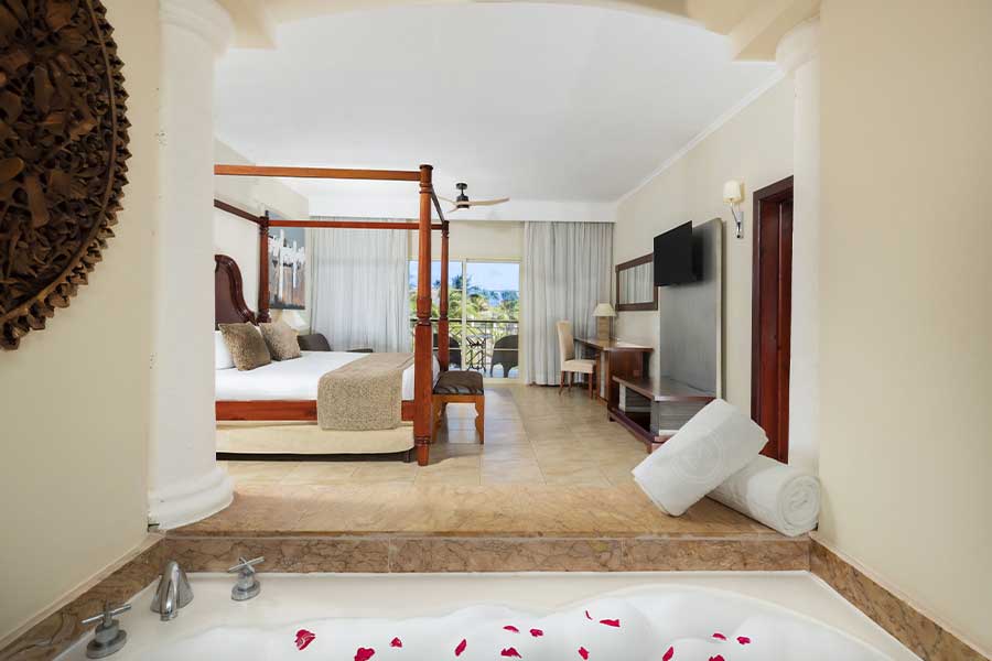 Jacuzzi en la habitación