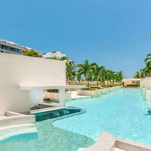 cheers swim up bar majestic elegance costa mujeres