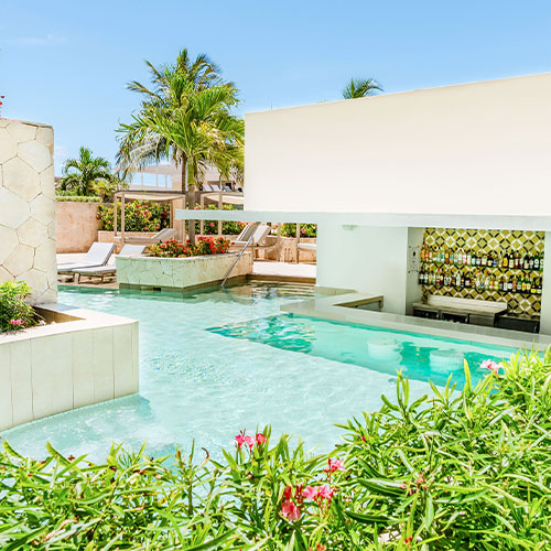 soothe swim up bar majestic elegance costa mujeres