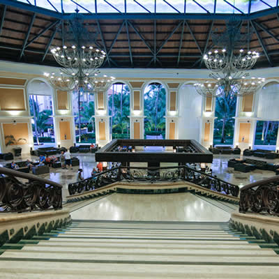 Lobby Bar majestic colonial punta cana