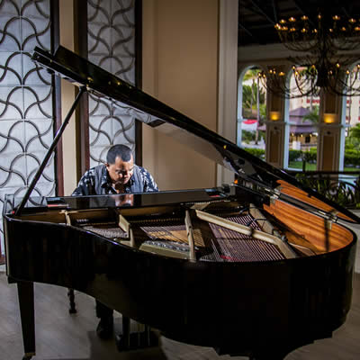 Piano bar majestic colonial punta cana